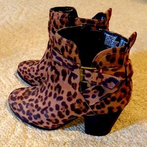 Time and Tru leopard booties. Worn once and excellent like new condition .